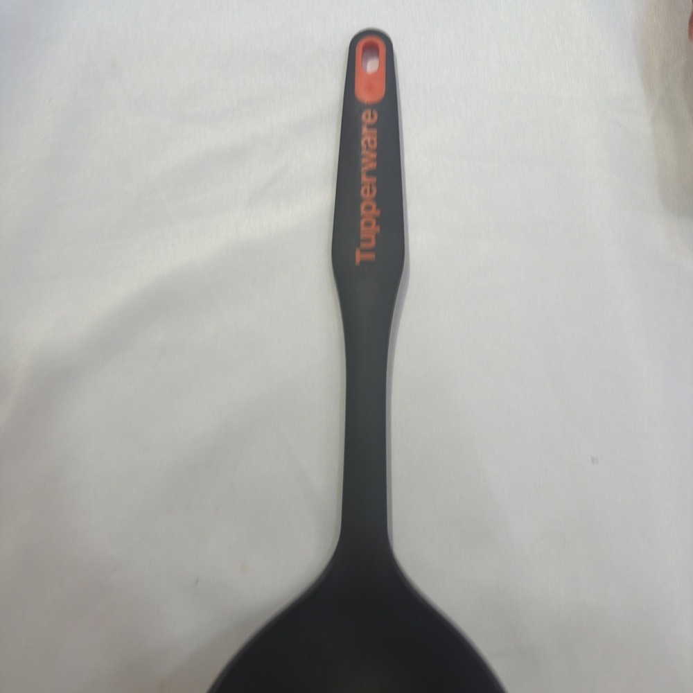 Tupperware Utensil Chef Series Soup Ladle, Scoop, Black, NEW‎